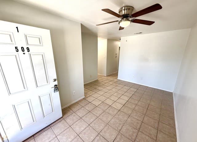 3-bedroom rental at 509 Meadow Forge Unit A in Converse, TX — photo 5