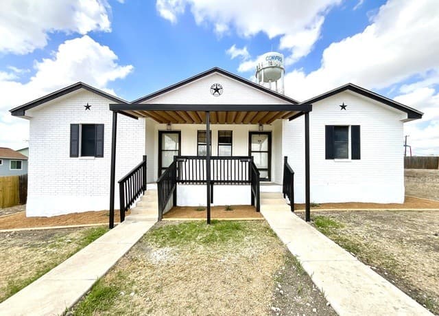 3-bedroom rental at 509 Meadow Forge Unit B in Converse, TX — photo 3