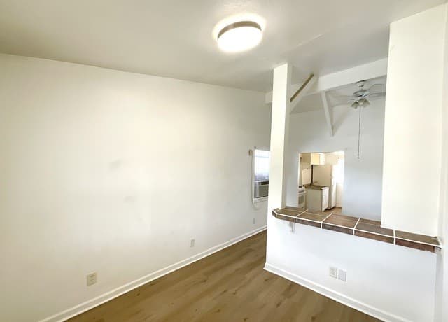 1-bedroom rental at 602 Lovett Unit 5 in San Antonio, TX — photo 3