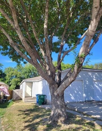 2-bedroom rental at 3848 Maverick Creek Rd in San Antonio, TX — photo 2