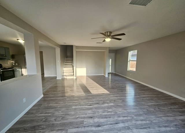 3-bedroom rental at 3535 Honey Meadow in San Antonio, TX — photo 5