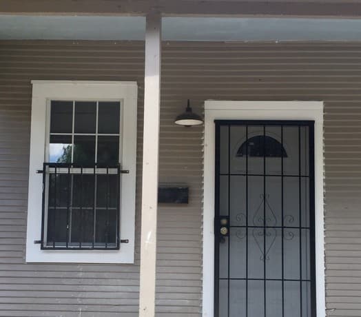 1-bedroom rental at 2011 S San Jacinto St. in San Antonio, TX — photo 2