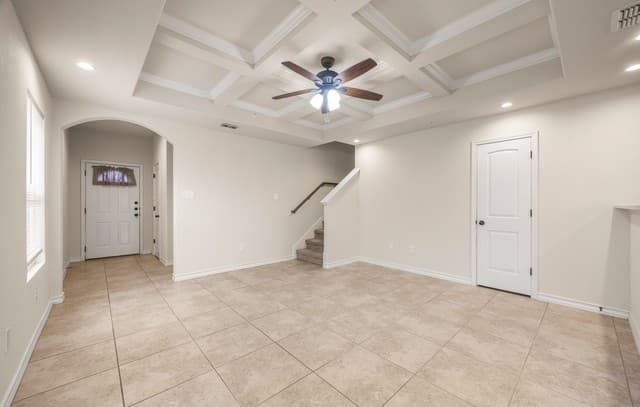 3-bedroom rental at 6615 Arancione Ave Unit 104 in San Antonio, TX — photo 3