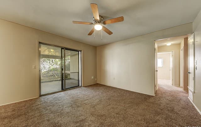 3-bedroom rental at 12810 Weeping Oak Trl in Live Oak, TX — photo 2