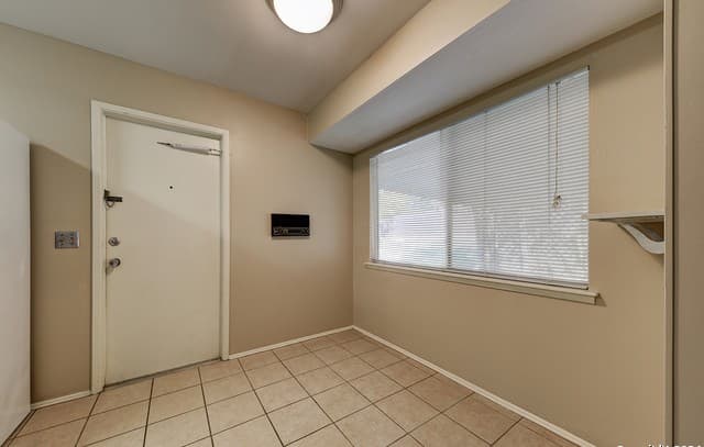 3-bedroom rental at 12810 Weeping Oak Trl in Live Oak, TX — photo 3