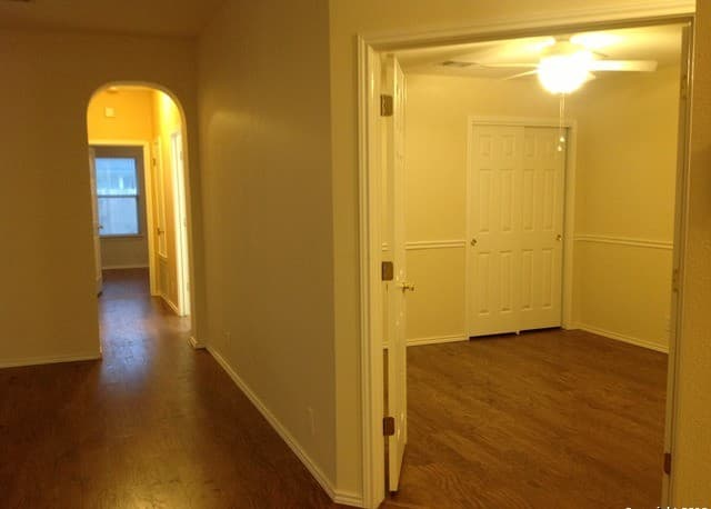 3-bedroom rental at 9030 Pinseeker in Selma, TX — photo 5