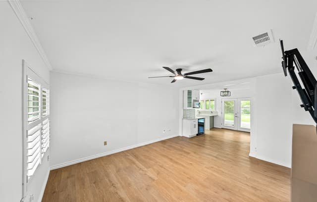 3-bedroom rental at 305 Jeanette in Converse, TX — photo 3