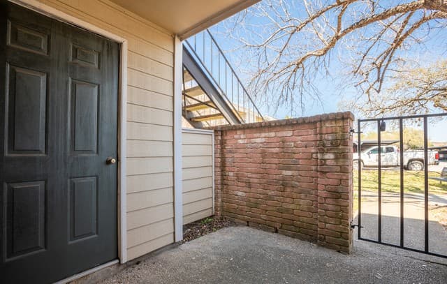 1-bedroom rental at 11610 Vance Jackson Unit 1095 in San Antonio TX