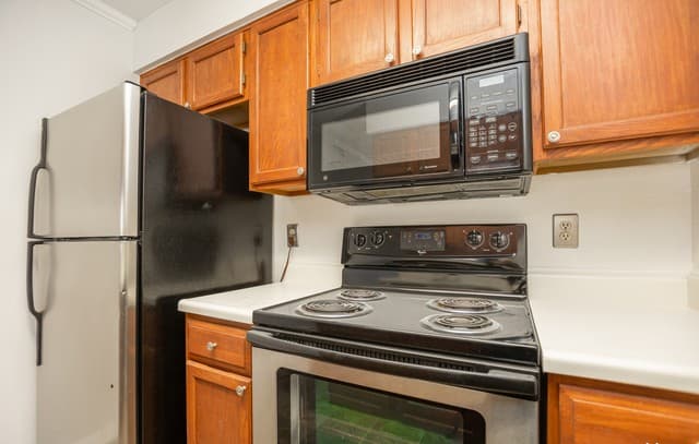 1-bedroom rental at 11610 Vance Jackson Unit 1095 in San Antonio, TX — photo 4