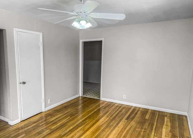 2-bedroom rental at 2016 W Olmos Dr in San Antonio, TX — photo 4