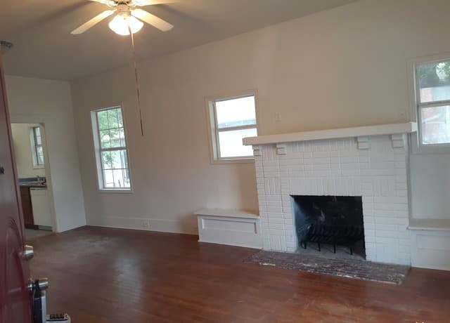 3-bedroom rental at 116 W Young in San Antonio, TX — photo 2