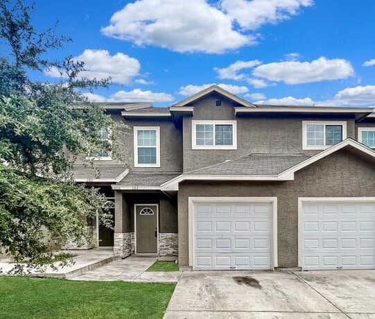 3-bedroom rental at 6606 Arancione Ave Unit 102 in San Antonio TX