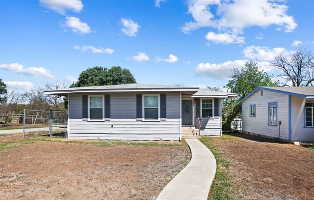 3-bedroom rental at 939 John Page Dr. in San Antonio TX