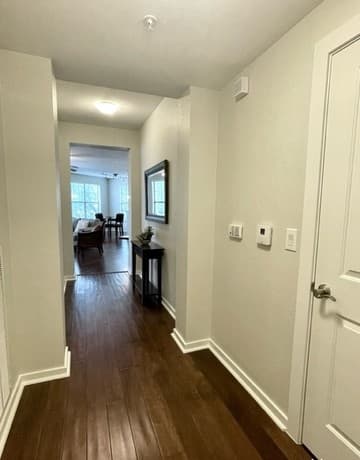 2-bedroom rental at 7342 Oak Manor Unit 4201 in San Antonio, TX — photo 4