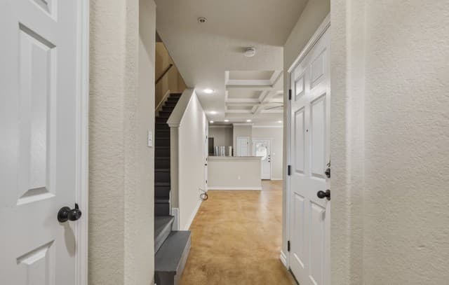 3-bedroom rental at 5005 Flipper in San Antonio, TX — photo 3