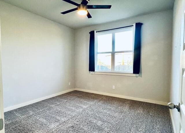 3-bedroom rental at 4734 Turquoise Park in San Antonio, TX — photo 5