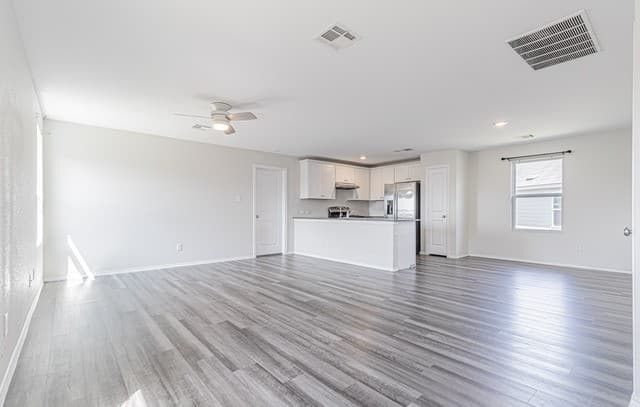 3-bedroom rental at 3814 Pickles in Converse, TX — photo 2