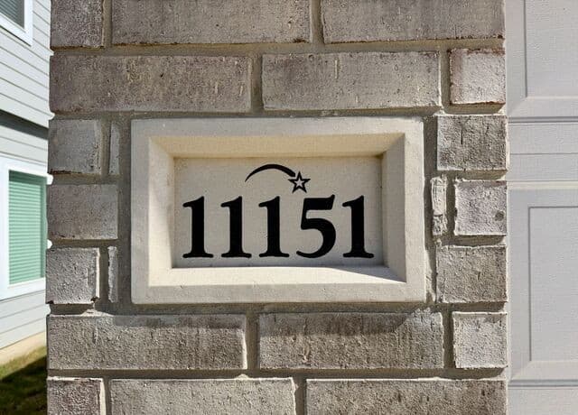 4-bedroom rental at 11151 Hollinger Cir in Converse, TX — photo 2