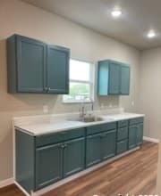 3-bedroom rental at 8103 Airlift Ave in San Antonio, TX — photo 4