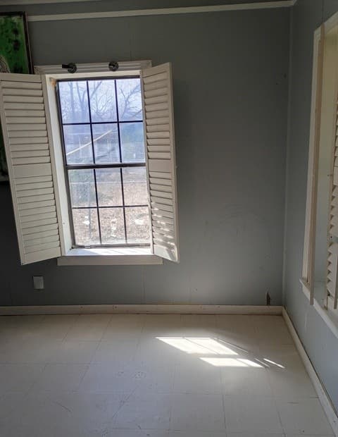 3-bedroom rental at 616 Sims Ave in San Antonio, TX — photo 3