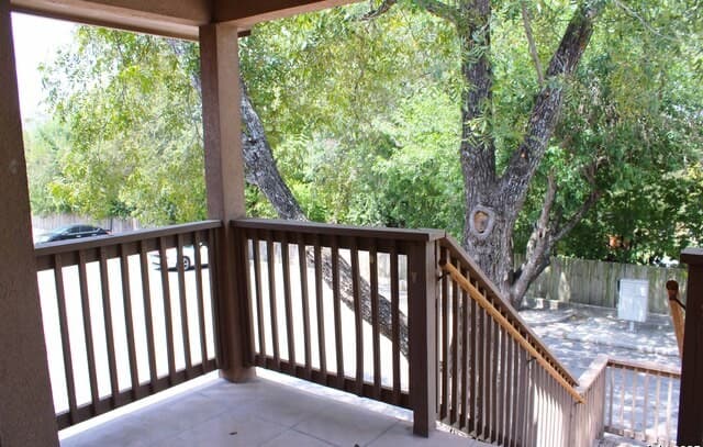 3-bedroom rental at 14815 Judson Unit 202 in San Antonio, TX — photo 2