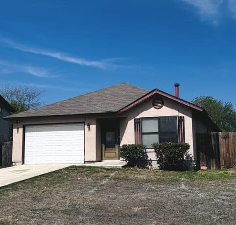3-bedroom rental at 6715 Campus Meadow Dr in Converse TX