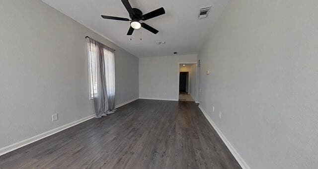 4-bedroom rental at 1211 Lee Hall in San Antonio, TX — photo 3