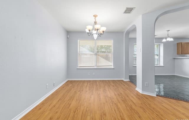 3-bedroom rental at 9027 Harbour Town in Selma, TX — photo 4