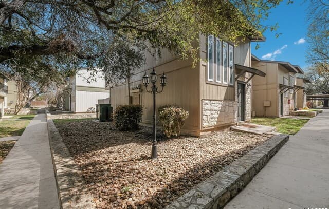 3-bedroom rental at 100 Lorenz Rd Unit 804 in San Antonio TX