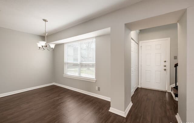 3-bedroom rental at 100 Lorenz Rd Unit 804 in San Antonio, TX — photo 2
