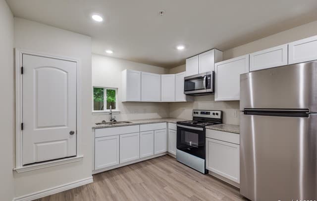 2-bedroom rental at 7302 Mary Abbott Unit 104 in San Antonio, TX — photo 5