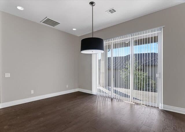 4-bedroom rental at 6711 Abarth Ln in San Antonio, TX — photo 5