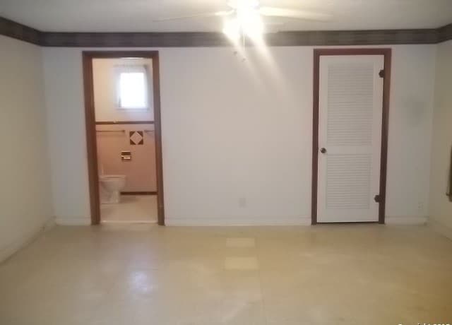 3-bedroom rental at 330 Eads in San Antonio, TX — photo 5