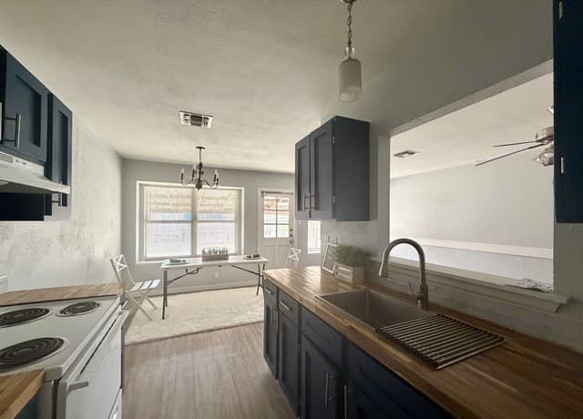 3-bedroom rental at 10822 Green Brook in San Antonio, TX — photo 4