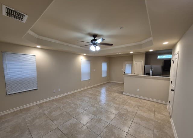 3-bedroom rental at 6518 Marcel Way Unit 104 in San Antonio, TX — photo 2