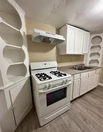 2-bedroom rental at 314 Nueces Unit C in San Antonio TX