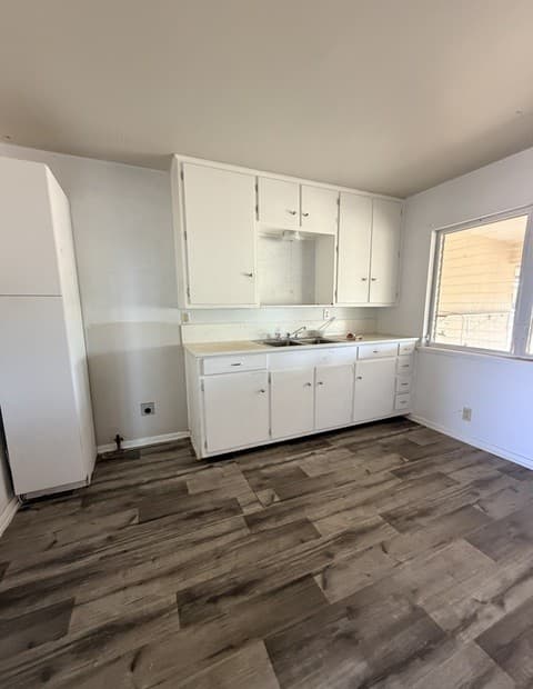 2-bedroom rental at 4926 Alma Unit 1 in San Antonio, TX — photo 5