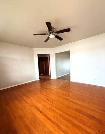 2-bedroom rental at 4926 Alma Unit 2 in San Antonio, TX — photo 3