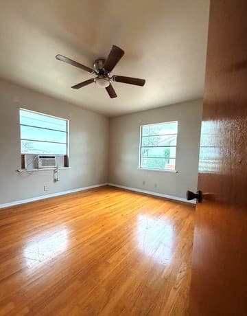 2-bedroom rental at 4926 Alma Unit 2 in San Antonio, TX — photo 5