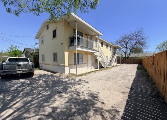 2-bedroom rental at 1418 Romero Unit 3 in San Antonio TX