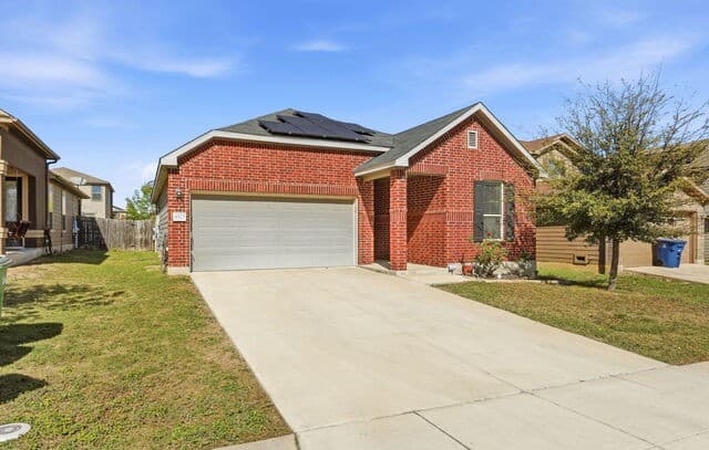 3-bedroom rental at 4523 Stetson Run in San Antonio, TX — photo 4
