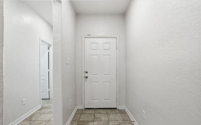 3-bedroom rental at 4523 Stetson Run in San Antonio, TX — photo 5