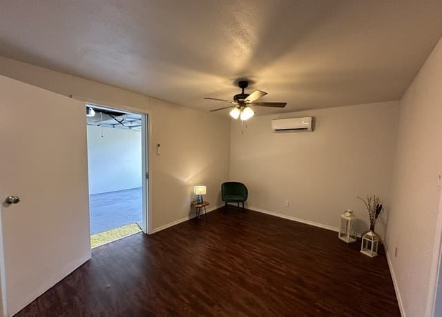 2-bedroom rental at 1619 Nolan Unit B in San Antonio, TX — photo 5