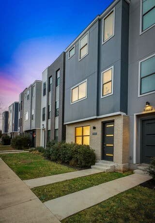3-bedroom rental at 7940 Kennedy Hill Unit 7 in San Antonio, TX — photo 2