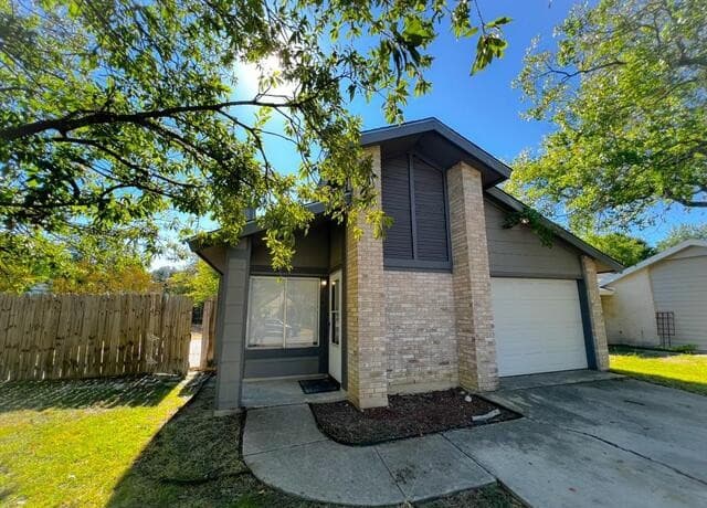 2-bedroom rental at 5562 Rangeland in San Antonio TX