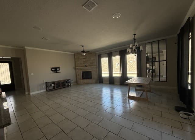 3-bedroom rental at 8614 Carmel Rose in Boerne, TX — photo 3