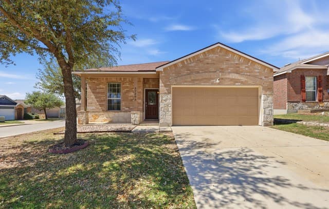 3-bedroom rental at 27203 Rio Bank in Boerne TX
