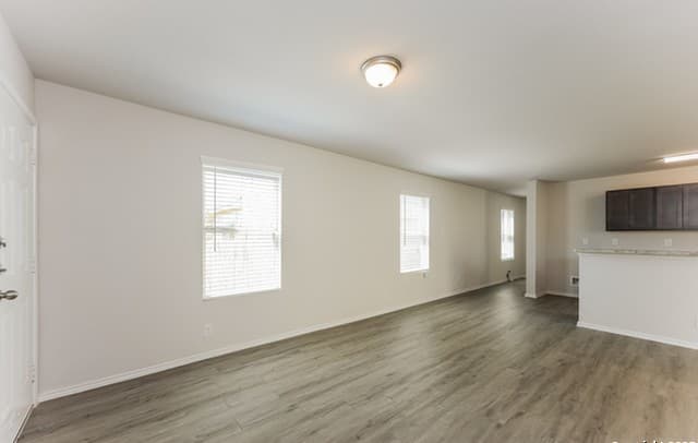 4-bedroom rental at 5126 Jade Crossing in San Antonio, TX — photo 5
