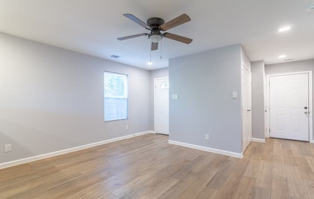 3-bedroom rental at 315 Bundy St Unit 2 in San Antonio, TX — photo 5