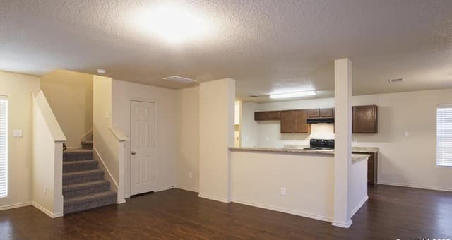 4-bedroom rental at 5907 Camier Cove in San Antonio, TX — photo 4